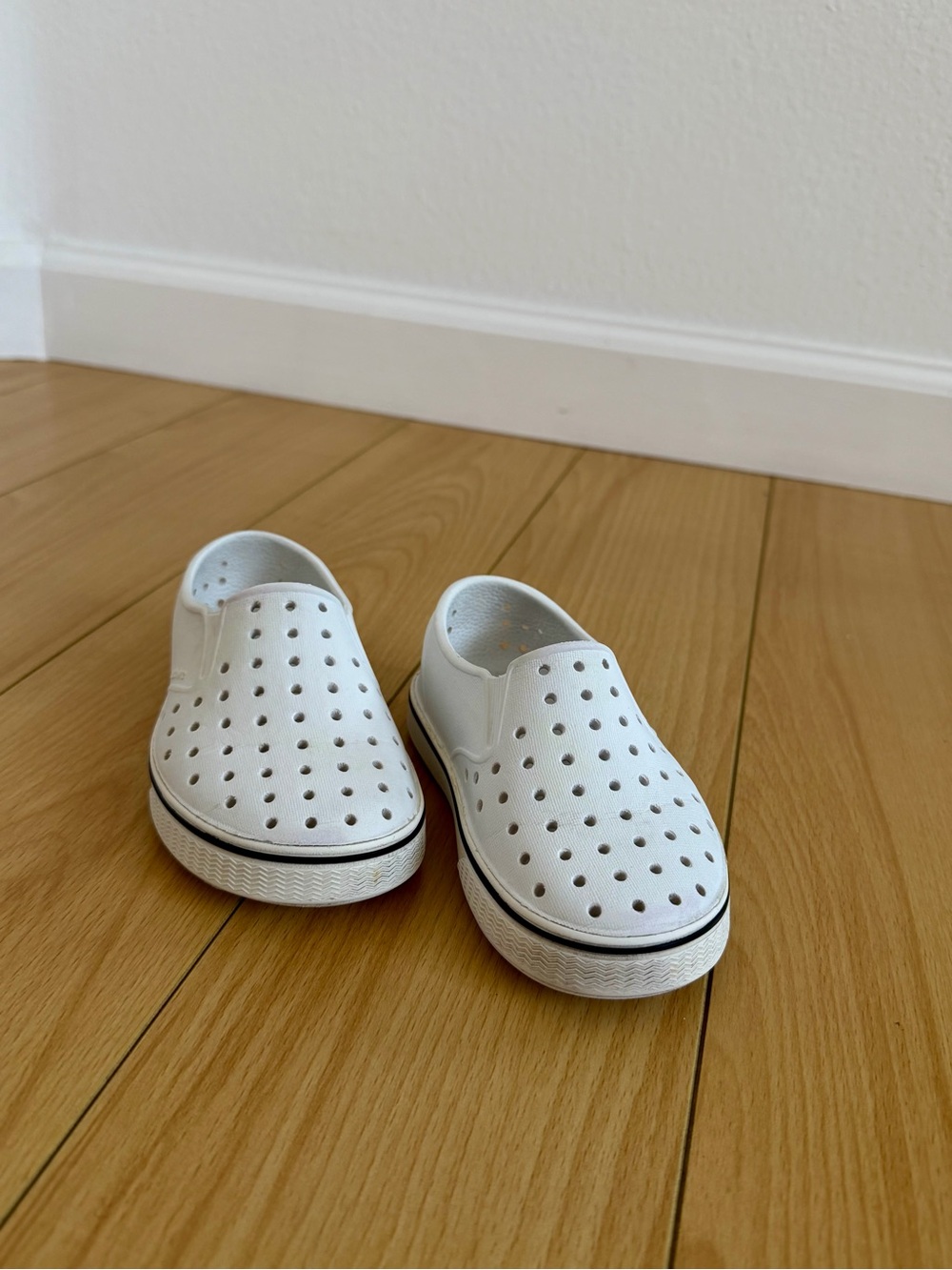 Native Shoes Kids White Perforated Slip-On Sneakers C8